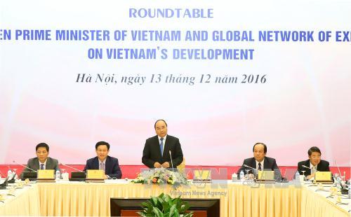 Tham vấn chính sách cho Chính phủ 